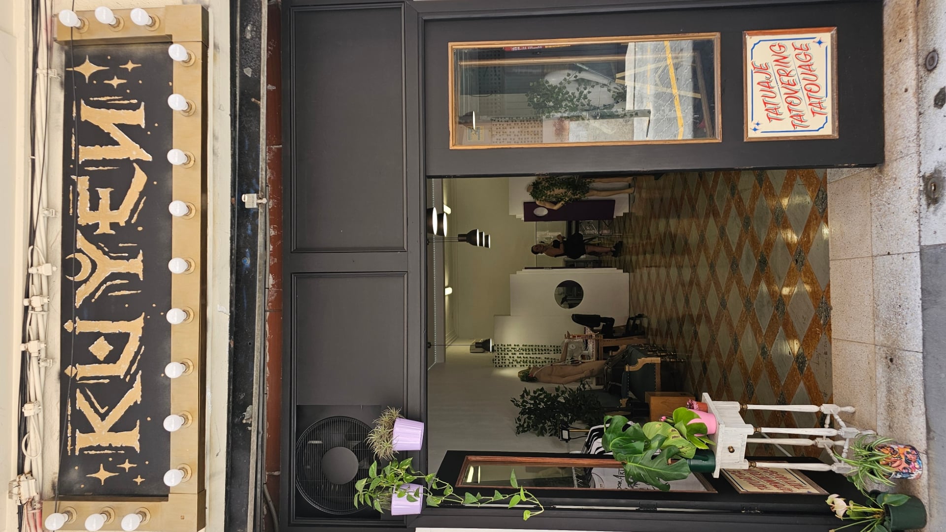 Kuyen Art Studio Entrace